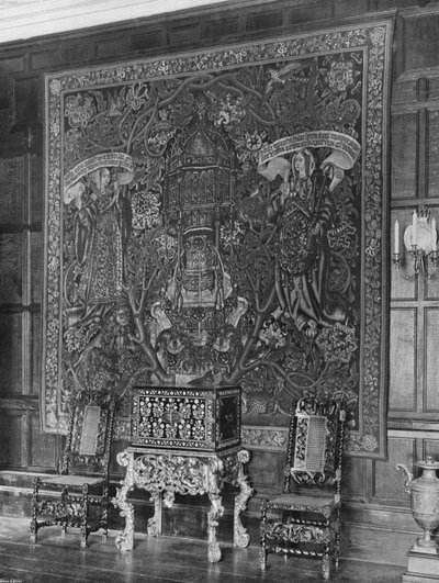 Lato nord del salotto da Charles Latham