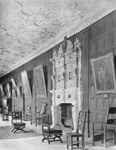 Parte della lunga galleria da Charles Latham