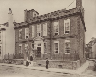 Swan House, Chichester da Charles Latham