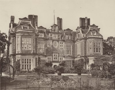 Swateley Hall, Uxbridge, il Fronte del Giardino da Charles Latham