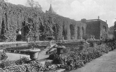 La terrazza del giardino delle scatole da Charles Latham