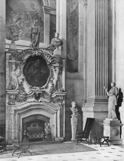 Il Camino nella Sala da Charles Latham