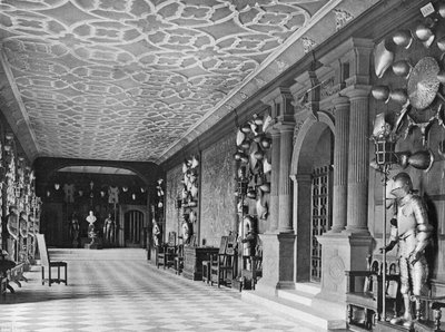 Il Chiostro o Armeria da Charles Latham