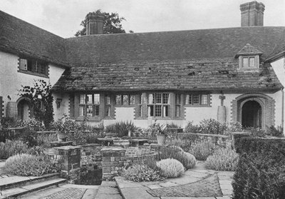 Il cortile del giardino da Charles Latham