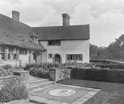 Il cortile del giardino da ovest da Charles Latham