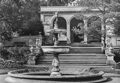 La loggia e la fontana da Charles Latham