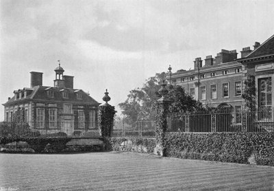 Le stalle, la casa e la cucina da Charles Latham