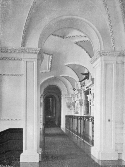 Corridoio superiore da Charles Latham