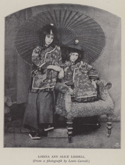 Lorina e Alice Liddell (foto in bianco e nero) da Charles Lutwidge Dodgson