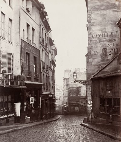 Rue de la Montagne-Sainte-Geneviève vicino all