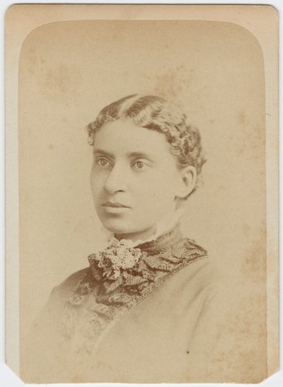 Carte de visite di Lottie Grimke da Charles Milton Bell