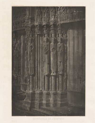 Planche XIII – Cathédrale de Chartres, Statues Colonnes de la Porte Centrale du Portail Royal da Charles Nègre, André Jammes