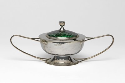 Ciotola e coperchio da Charles Robert Ashbee