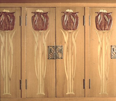 Dettaglio di intarsio scolpito su mobile, realizzato dalla Guild of Handicraft, c.1898-99 da Charles Robert Ashbee