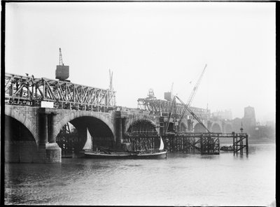 Demolizione del ponte di Waterloo, City of Westminster, Greater London Authority, 1936 da Charles William Prickett