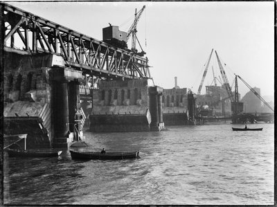 Demolizione del Ponte di Waterloo, Lambeth, Greater London Authority, 1936 da Charles William Prickett