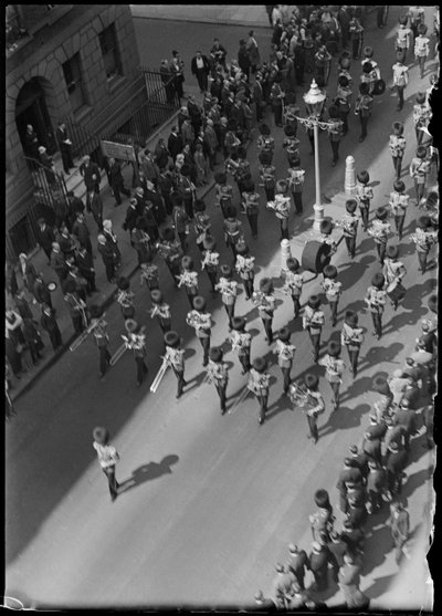Processione funebre di un militare insignito della Victoria Cross, Londra, primi anni 
