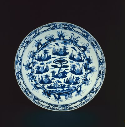 Piatto blu e bianco dipinto con isole rocciose e padiglioni, Wanli o Tianqi, 1600-25 (porcellana) da Chinese School