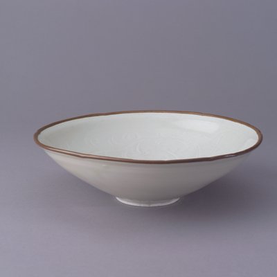 Ciotola (ding ware) da Chinese School