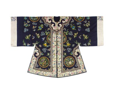 Cappotto informale ricamato in blu notte delle donne Han, waitao, 3° quarto del XIX secolo da Chinese School