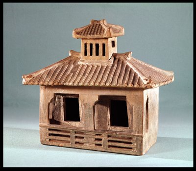 Modello funerario di una casa, Dinastia Han (206 a.C.-220 d.C.) da Chinese School