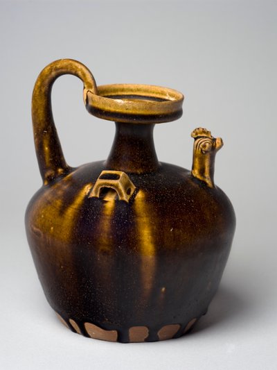 Hu con decorazione a testa di gallina, Jin Orientale, 317-420 da Chinese School