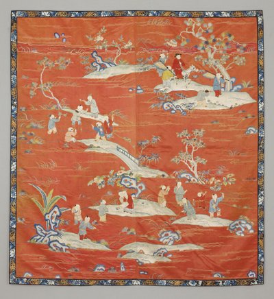 Coperta da letto in raso rosso, XIX secolo da Chinese School