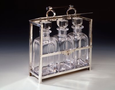 Tantalus elettroplaccato di Hukin & Heath con manico in ebano da Christopher Dresser
