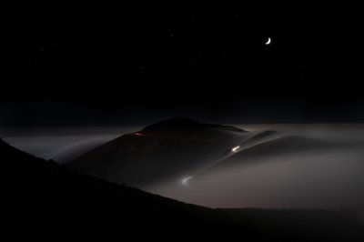 Strada di montagna al chiaro di luna da Chuanxu Ren