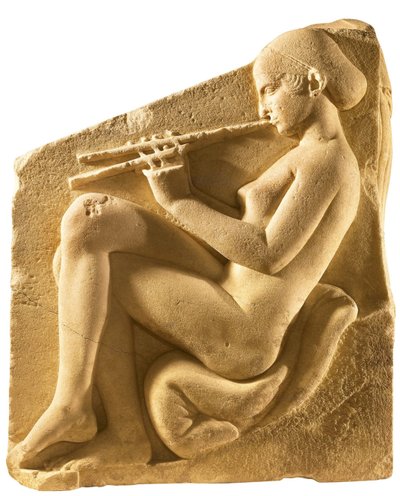 Un suonatore di aulos. Altare di Afrodite, cosiddetto Trono Ludovisi, pannello sinistro, ca 430 a.C. da Classical Antiquities