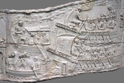 Le galee romane. Dettaglio del rilievo della Colonna di Traiano, I-II secolo da Classical Antiquities