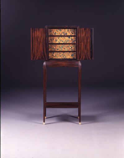 Cabinet di gioielli da Clement Mere