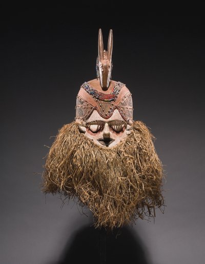 Maschera elmo Suku da Congolese Congolese
