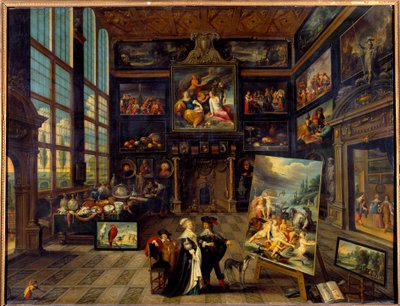 Vista interna di una galleria di dipinti e opere d
