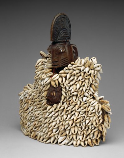 Figura gemella (ere ibeji) con indumento da Yoruba Culture