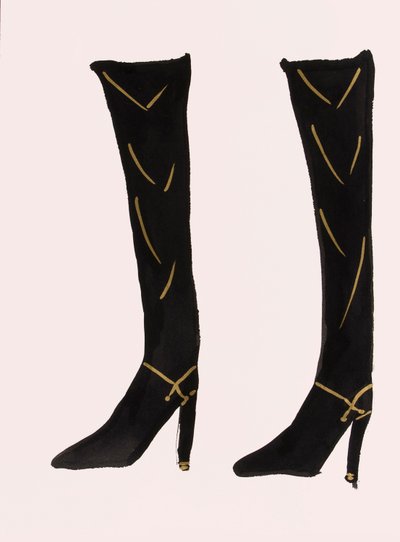 Black Boots, 2017 (inchiostro india nero e pennarello oro su carta) da Daisy de Villeneuve