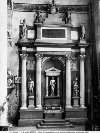 Altare architettonico in onore di Iano Fregoso, c.1565 da Danese Cattaneo