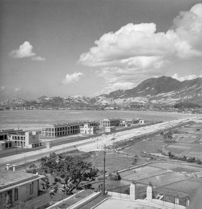 Aerodromo di Kai Tak, Hong Kong da David Watkin Waters