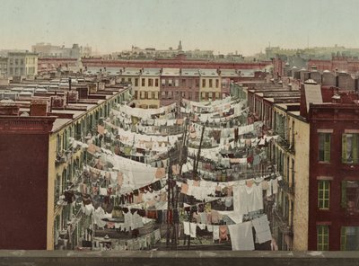 Un Lunedì di Lavaggio, New York, c.1900 da Detroit Photographic Co.