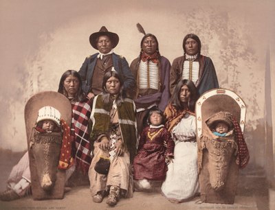 Capo Ute Severo e famiglia, c. 1885, pubblicato 1900 da Detroit Photographic Company, Charles A. Nast