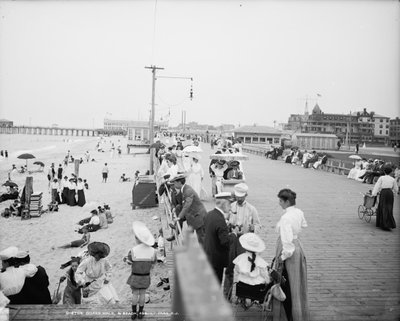 Passeggiata e spiaggia, Asbury Park, c.1905 da Detroit Publishing Co.