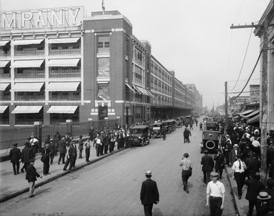 Turno delle quattro, Ford Motor Company, Detroit da Detroit Publishing Co.