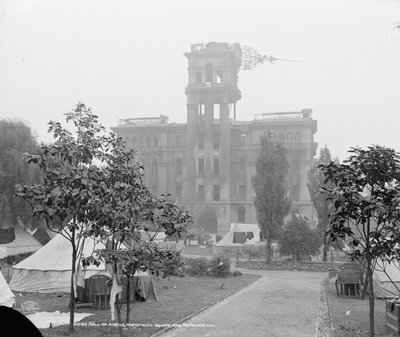 Sala della Giustizia, Portsmouth Square, San Francisco da Detroit Publishing Co.