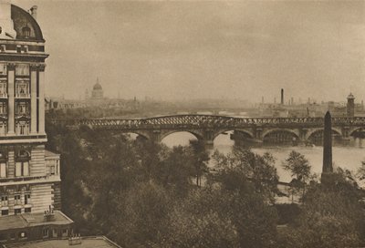 Terrazza Adelphi con vista sul fiume verso est dall