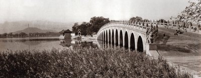 Il ponte con 17 archi, Pechino da Donald Mennie