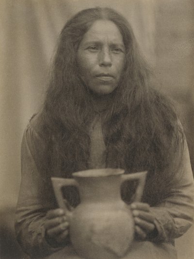 Donna Cherokee, 1929 circa (foto b/n) da Doris Ulmann