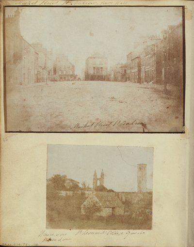 Market Street St. Andrews con il Vecchio Tollbooth, guardando a Ovest da Dr. John Adamson