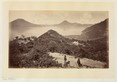Lago Amatitlán, Guatemala da Eadweard Muybridge