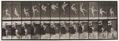 Correre, saltare e calciare (tavola 366) da Eadweard Muybridge