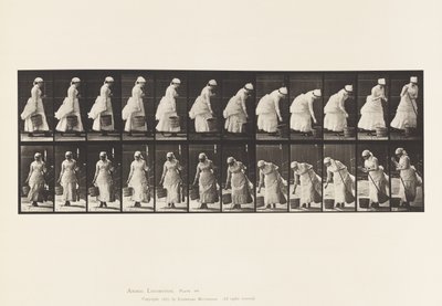 Tavola 437. Posare il secchio e prepararsi a spazzare da Eadweard Muybridge